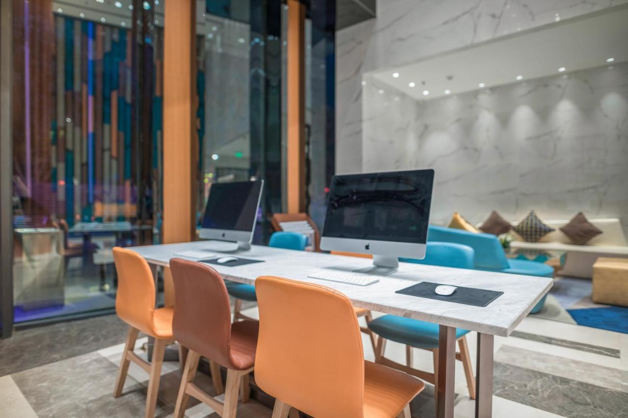 Holiday Inn Express Qingdao Chengyang Central By Ihg Exterior photo